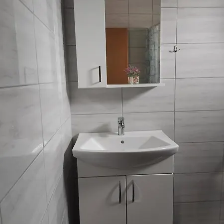 Holiday home Cemerno Vikendica