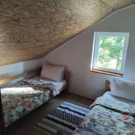 Holiday home Cemerno Vikendica