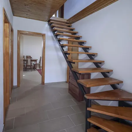 Cemerno Mountain House *