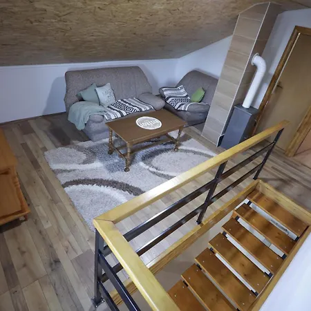 Cemerno Mountain House 펜션 Gacko