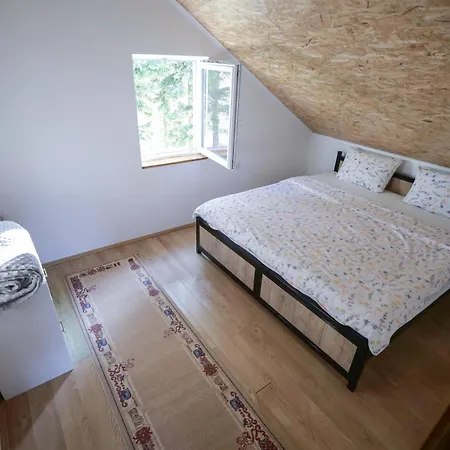 Cemerno Mountain House Gacko